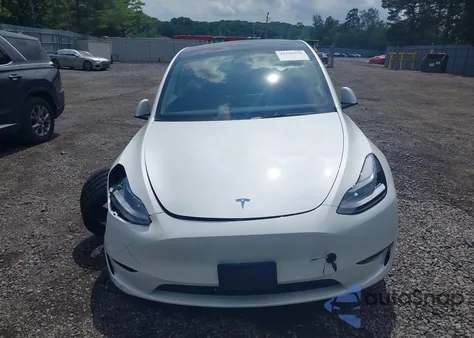 2025 Tesla Model Y Long Range Dual Motor All-Wheel Drive from USA, damaged, VIN 7SAYGDEE6SF293100